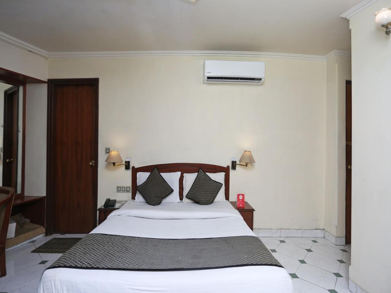 Oyo 3499 Tekarees Inn Lucknow Exterior foto